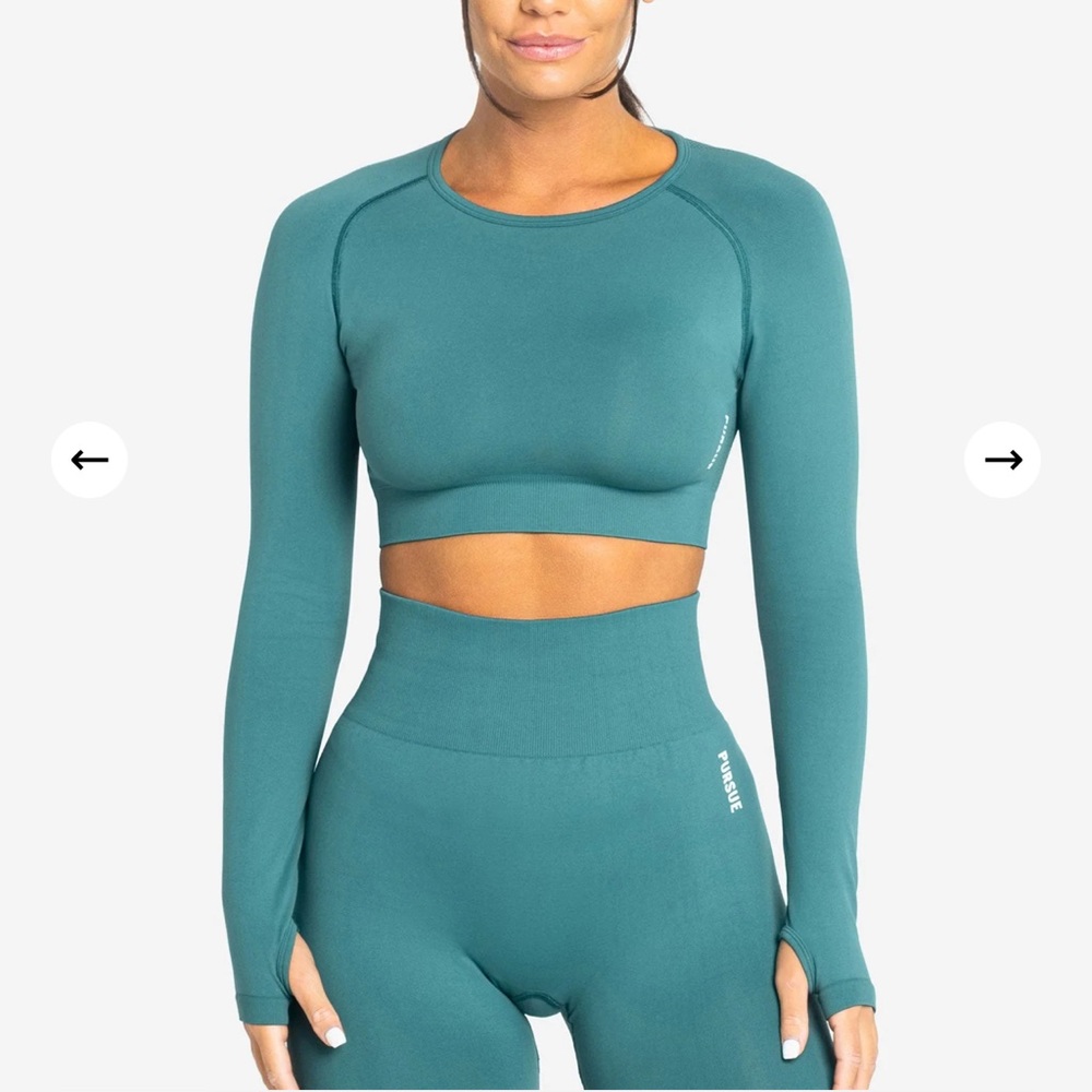 Pursue Fitness Move Seamless Long Sleeve Crop Top
Teal S